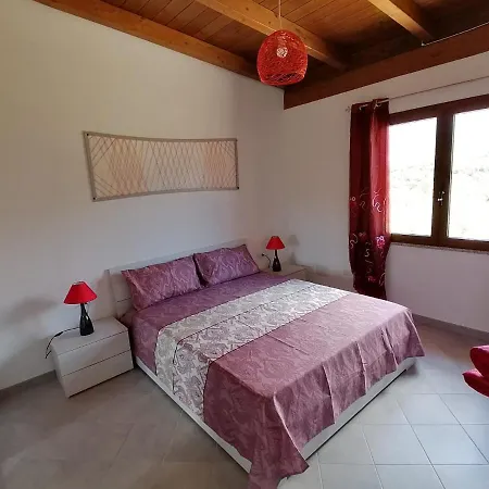 Vigna De' Luceri Loceri