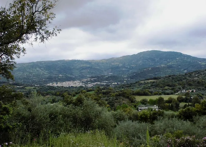 Vigna De' Luceri 公寓 *