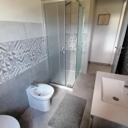 Vigna De' Luceri Apartment *