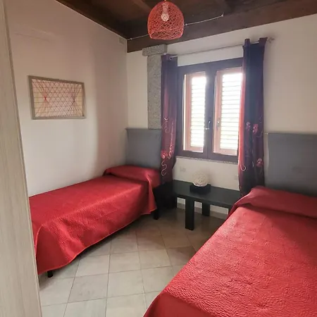 Vigna De' Luceri Apartment