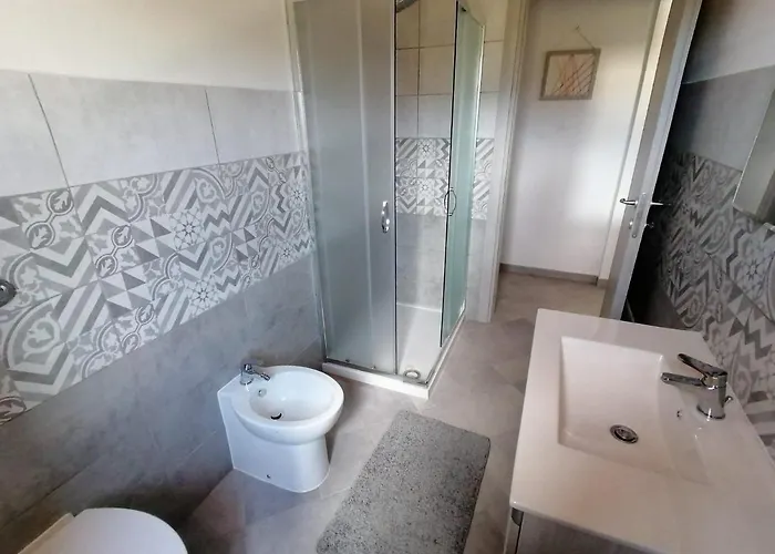 Vigna De' Luceri Apartament *