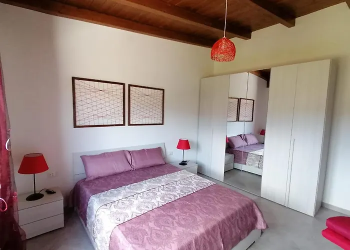 Vigna De' Luceri Apartament